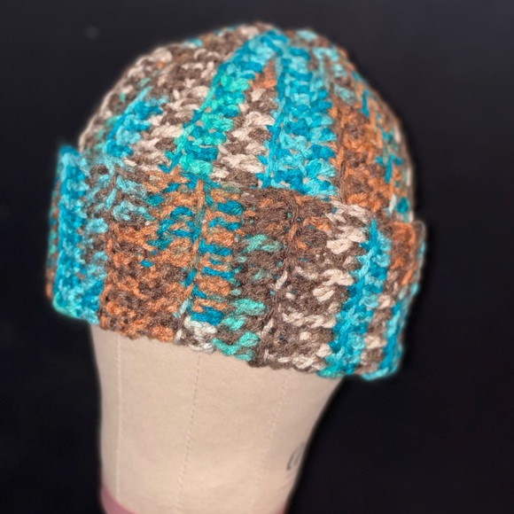 HANDMADE MASTERPIECES - Picture 9 of 16